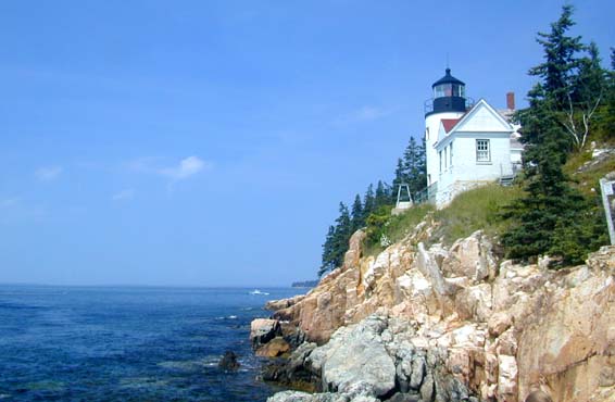 Bass Lighthouse, a top a rocky clift over looking the Alantic Ocean