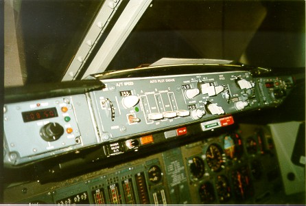 747mainengineinstruments.jpg (44665 bytes)