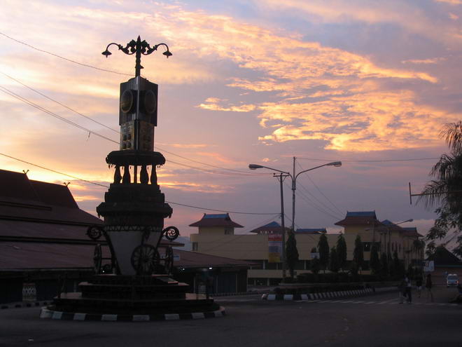 dawn at Sungei Penuh