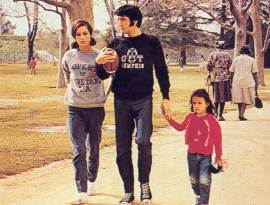 Elvis and Mary Tyler Moore in Change of Habit