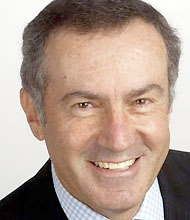 C�mo fue posible que uno de los periodistas latinoamericanos m�s reconocidos est� echando su prestigio al ca�o sencillamente porque no traga al presidente de Estados Unidos? Eso no es lo peor: en una reciente columna, Andr�s Oppenheimer se pone del lado de los enemigos de la libre expresi�n, esos a los que hab�a denunciado en sus casi 50 a�os de carrera. Qu� verg�enza