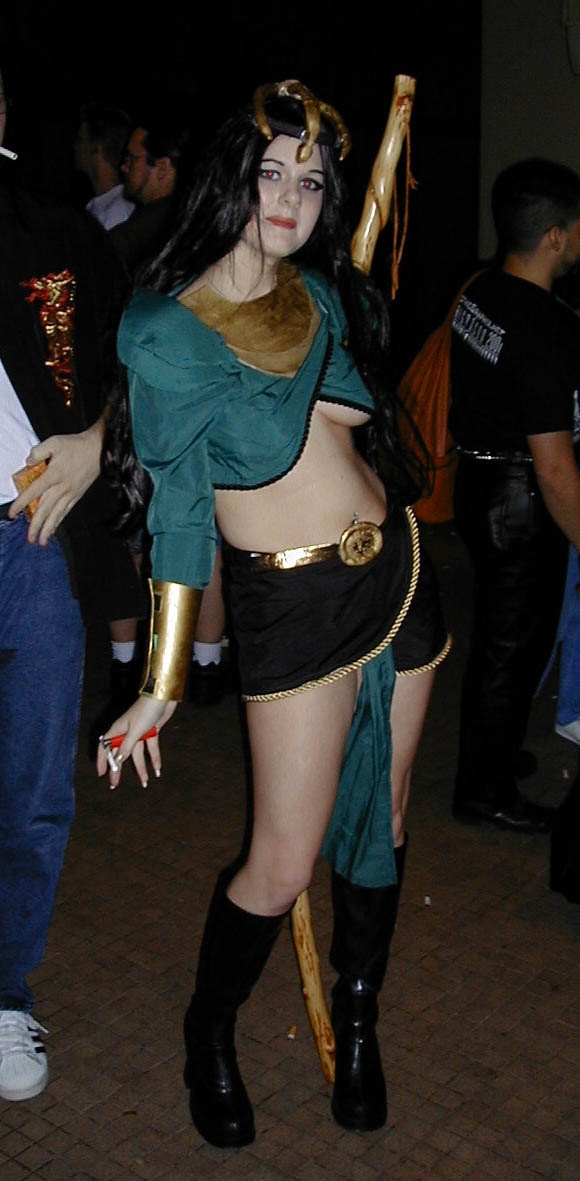 DC2001_Cleopatra.jpg 81.0K