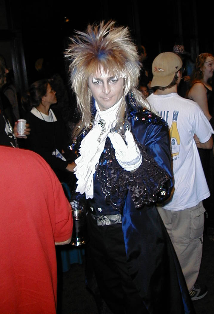 DC2001_DavidBowie.jpg 100.5K
