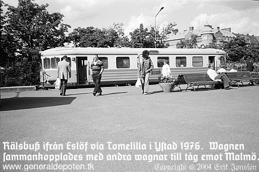 bild av r&auml;lsbuss ifr&aring;n Esl&ouml;v via Tomelilla i Ystad 1976