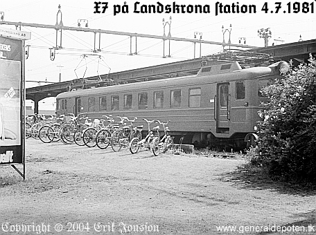 bild av X7-t&aring;g p&aring; Landskrona station 1981.
