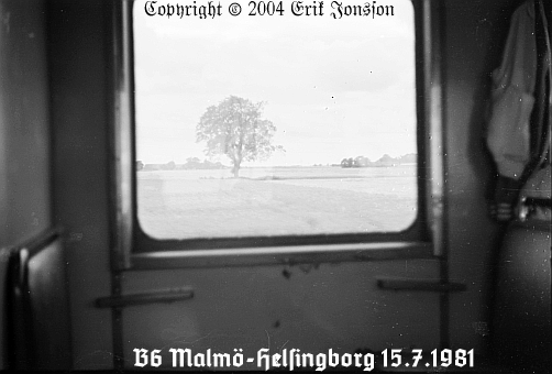 bild av inredningen i lokaltågsvagn B6 Malmö-Helsingborg 15.7.1981 på Malmö C