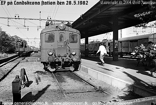 bild av X7-t&aring;g p&aring; Landskrona station 1981.