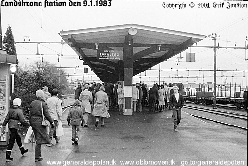 bild av Landskrona station i v&auml;ntan p&aring; X10 9.1.1983