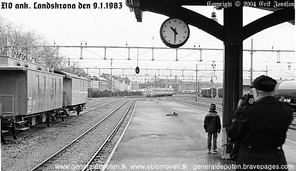 bild av Landskrona station i v&auml;ntan p&aring; X10 9.1.1983