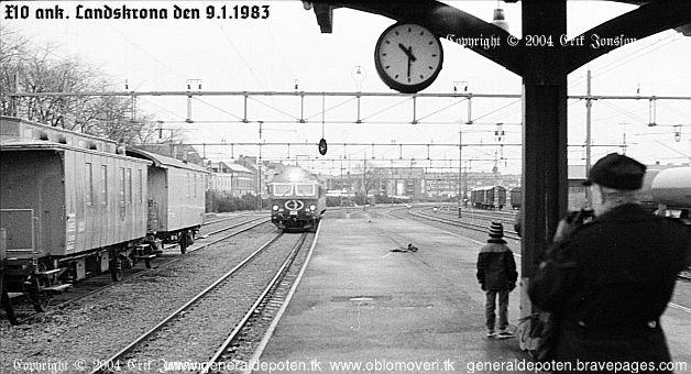 bild av Landskrona station i v&auml;ntan p&aring; X10 9.1.1983