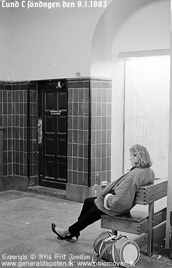 bild av v&auml;ntsalen p&aring; Lund C den 9.1.1983