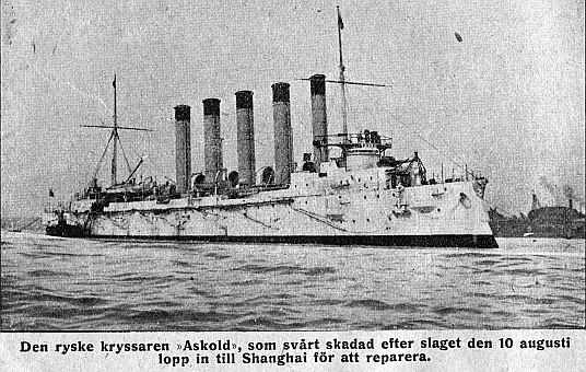 Den ryske kryssaren Askold, som svrt skadad efter slaget den 10 augusti lopp in till Shanghai fr att reparera..