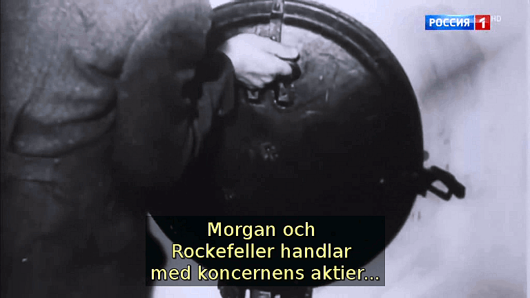 Zyklon B-kristaller, som dödar lägerfångarna, levererar två tyska firmor.  Morgan och Rockefeller handlar med koncernens aktier på New York-börsen genom Chase National Bank. (Bild ur filmen &laquo;Det stora okända kriget&raquo;)