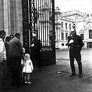 Guardias Dragones del REP Mariscal Nieto - FOTO CORTESIA DE LA REVISTA CARETAS