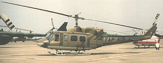 Fuerza Area del Per: Helicptero de asalto y transporte Twin Bell 212 del Grupo Areo N 3