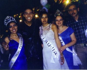 Tres nenas y dos colados