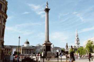 [Die Nelson-Statue am Trafalgar-Platz zu London]