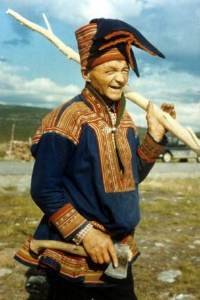 [Ein Lappe - hoffentlich macht er von seinem Hackebeil guten Gebrauch!]