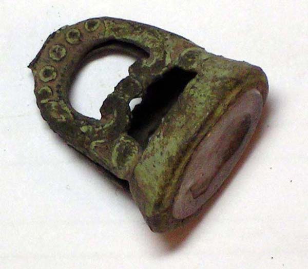 fobsealsideview.jpg