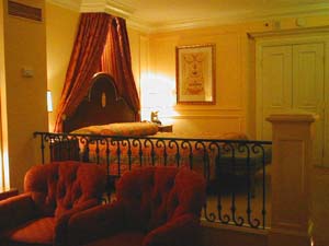 �L���O�T�C�Y�̃x�b�h��s�u�Q��A�d�b�R��AFAX���I