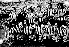 Atl�tico de Madrid, temporada 1976-1977. De pie: Leal, Reina, Marcelino, Panadero D�az, Eusebio y Heredia. Agachados: Cap�n, Ayala, G�rate, Salcedo y Becerra