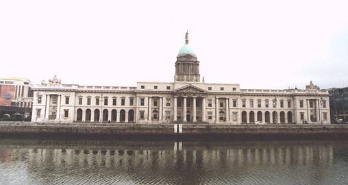 Customs House Dublin 2001 photo by Brendan Doyle