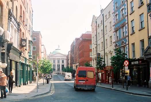 Parliament street Dublin Ireland & City Hall building in background
