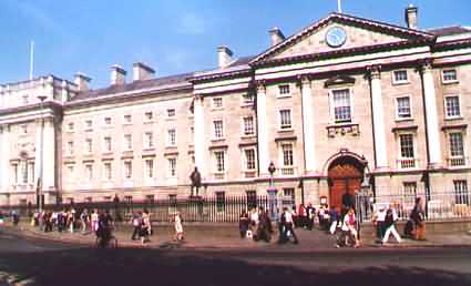Picture of Trinity College entrance
 at College Green Dublin city Ireland