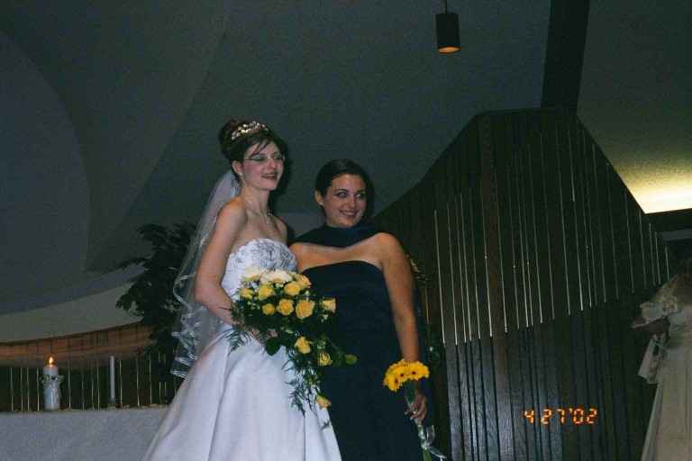 Jane & her bridesmaid Kristen O'Connell