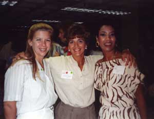 Dee Dee, Julie, La Donna