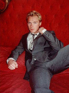 Hosted by www.Geocities.ws