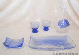 blue_glass.jpg (13662 bytes)