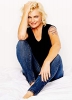 photo Erika Eleniak