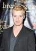 photo Noel Fisher (voz)