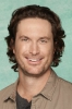 photo Oliver Hudson (voz)