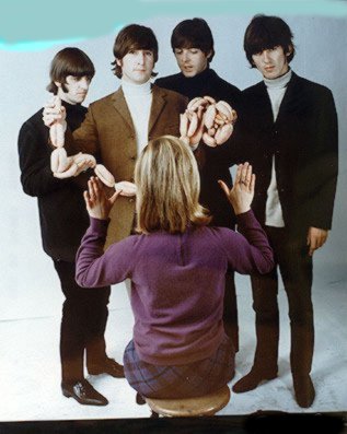 A Beatles és a kolbásznak álcázott köldökzsinór