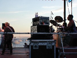 Litte-Feat-onstage-at-Myrtle-park-4.7.01