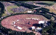 crowd-at-Milton-Keynes-Bowl