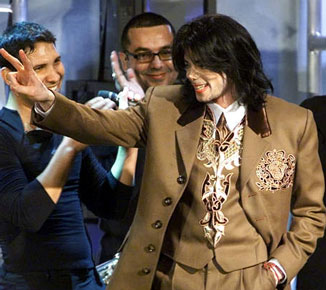 Definetely MJ look good!!!!!!!!!! 