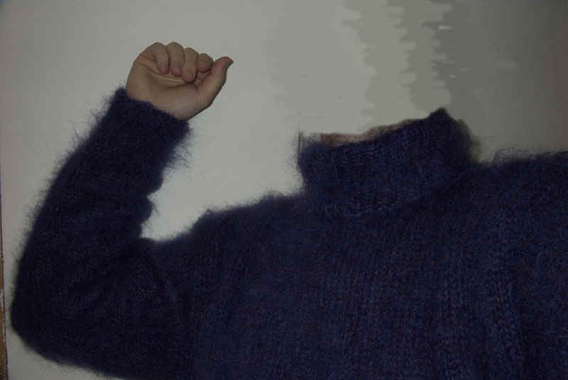 Fuzzy bow sweater