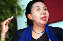 La Defensora del Pueblo, Dilia Para, fue acosada y a�n no sabemos por qu� (foto: Eud.com).
