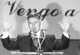 Francisco Arias C�rdenas, como candidato, cuestion� la pulcritud del gobierno (foto:Fast Multimedia).