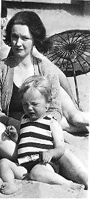 Norma Jeane and her mother Gladys on Santa Monica Beach 1928