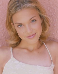 Mandy Moore Pictures