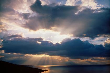 12432_poster420.jpg (18066 bytes)