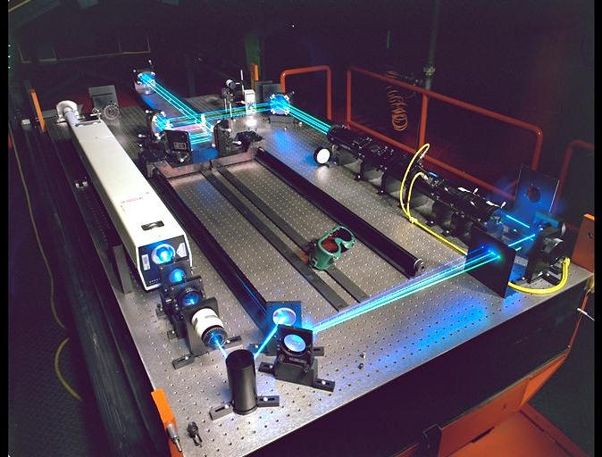 AC85-0169-3_a.jpg (73054 bytes)