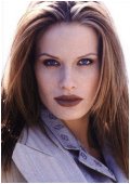 Monika Schnarre