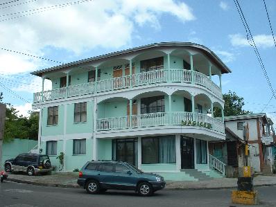 NAGICO Roseau