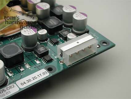 Additional voltage connector. The FX consumes up to 75 watts! The Radeon 9700 Pro has 54 watts