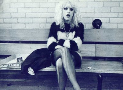 Nancy backstage Uxbridge University December 1977 - Dennis Morris (DC Collection)